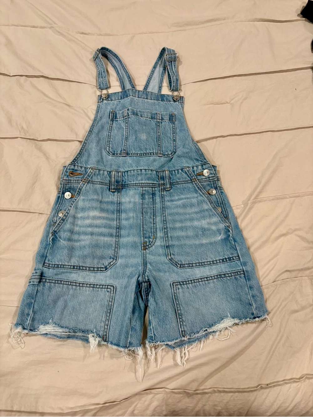 American Eagle Outfitters Light Blue Denim women’s Overall Shorts